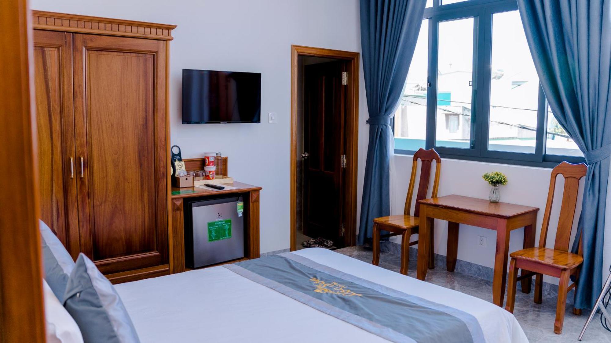 Loc Son Hotel Buôn Ma Thuột Dış mekan fotoğraf